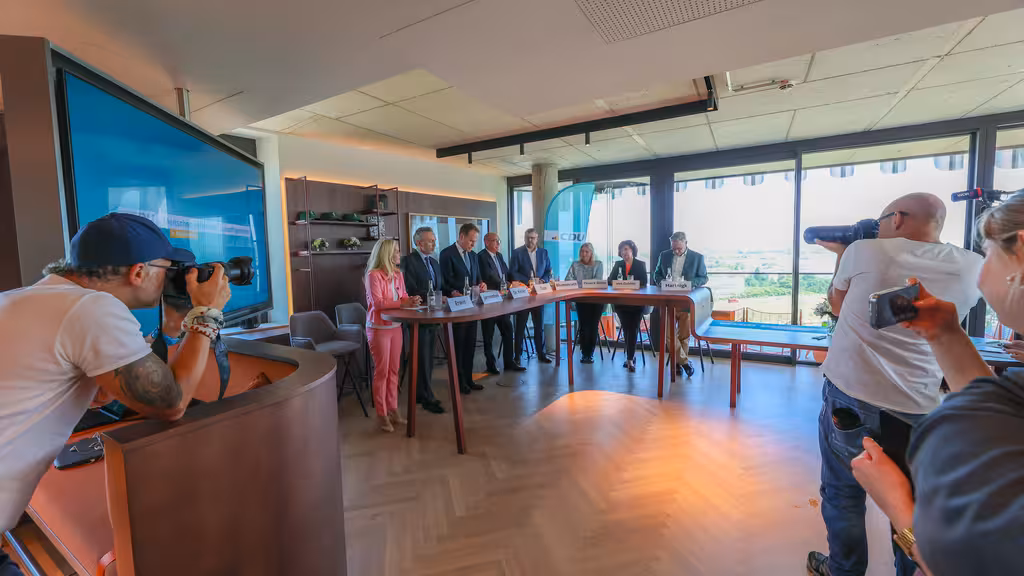 Bildaufnahmen während der Pressekonferenz